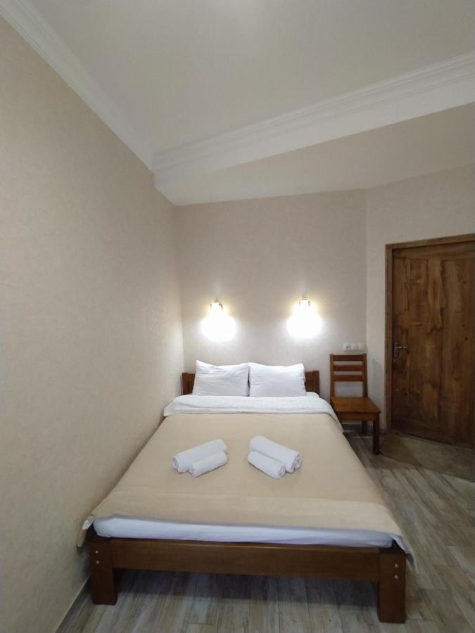 Gogichas Tower Hotel Боржоми Екстериор снимка