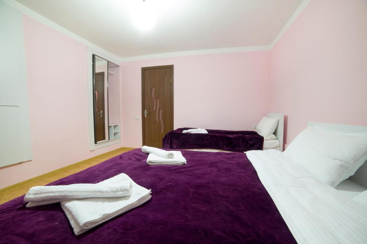 Gogichas Tower Hotel Боржоми Екстериор снимка