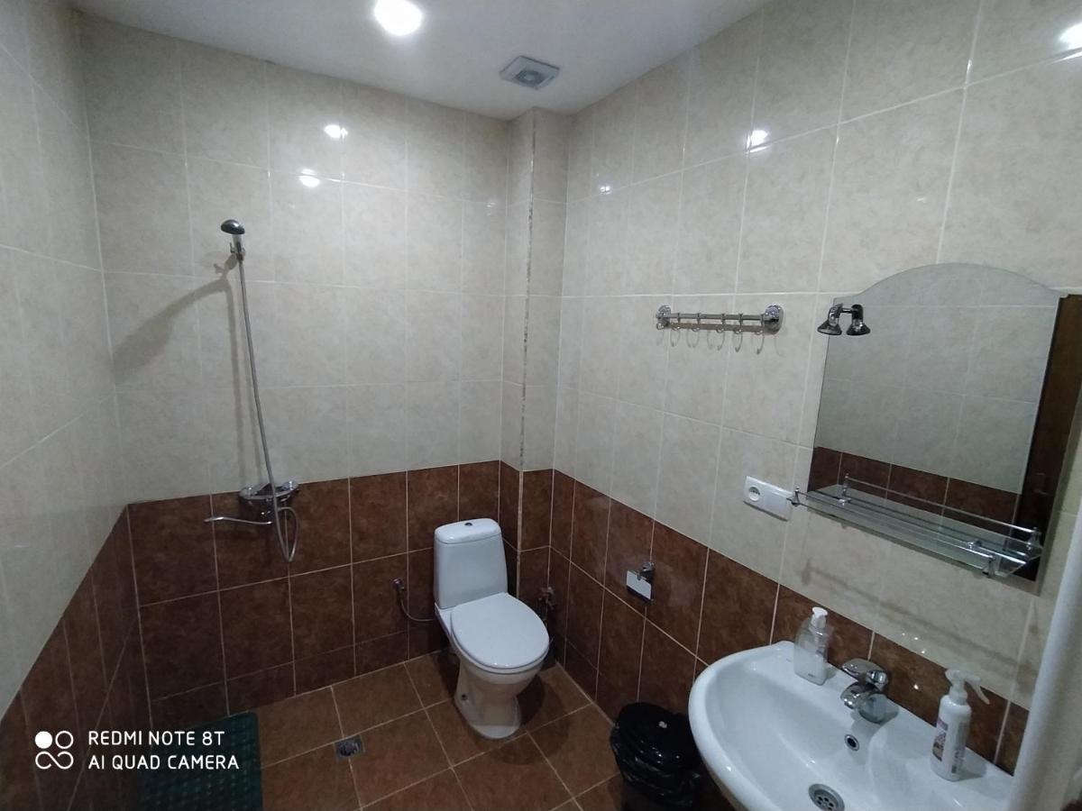Gogichas Tower Hotel Боржоми Екстериор снимка
