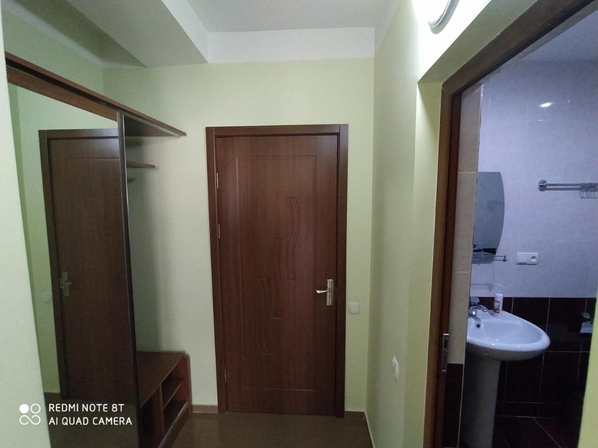 Gogichas Tower Hotel Боржоми Екстериор снимка
