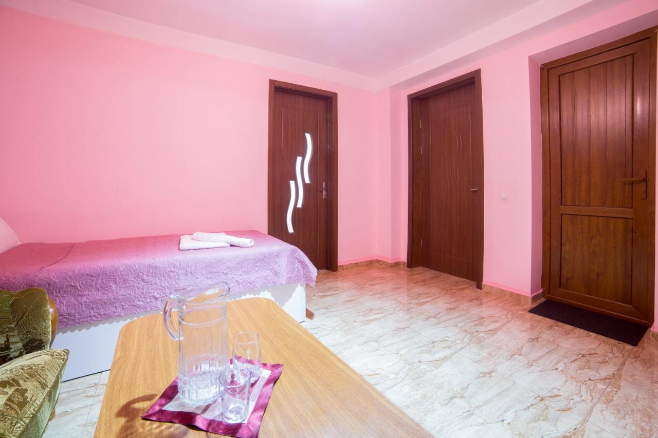 Gogichas Tower Hotel Боржоми Екстериор снимка
