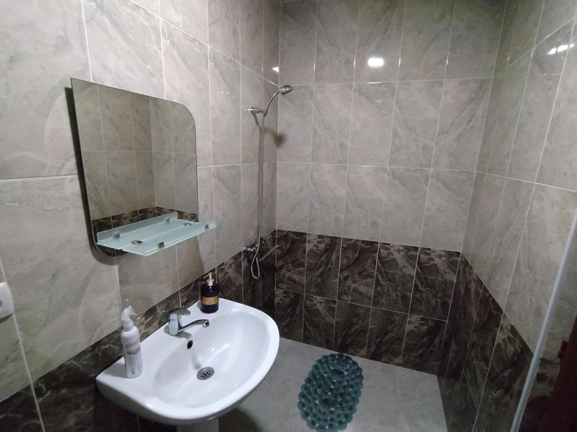 Gogichas Tower Hotel Боржоми Стая снимка